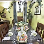 L'alloggio Dei Vassalli Bed and Breakfast