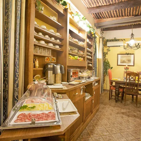L'alloggio Dei Vassalli Neapel