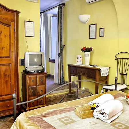 L'alloggio Dei Vassalli 3*