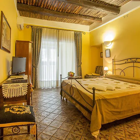 Frühstückspension L'alloggio Dei Vassalli 4*