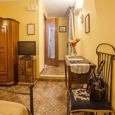 L'alloggio Dei Vassalli 4*