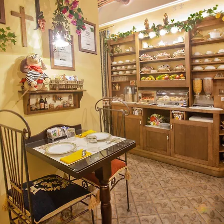 Frühstückspension L'alloggio Dei Vassalli 4*