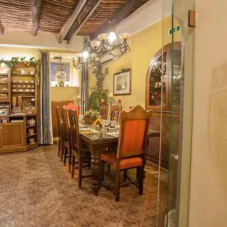 L'alloggio Dei Vassalli 3*