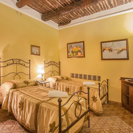 Bed & Breakfast L'alloggio Dei Vassalli Naples