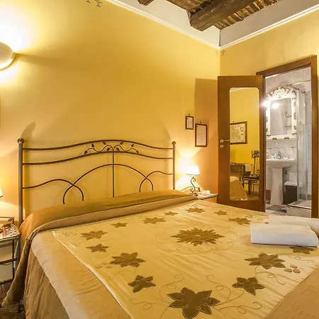Bed & Breakfast L'alloggio Dei Vassalli Naples