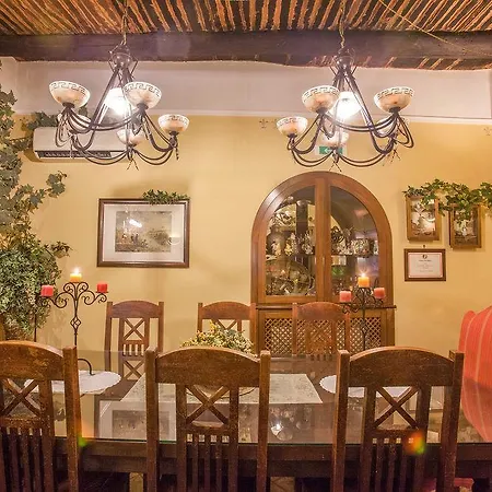 Bed & Breakfast L'alloggio Dei Vassalli 3*