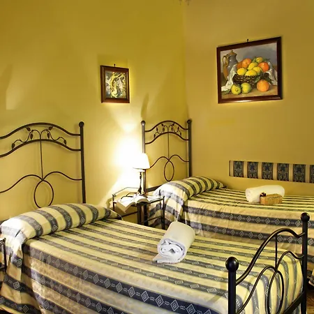 Bed & Breakfast L'alloggio Dei Vassalli Naples