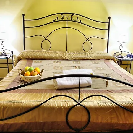 L'alloggio Dei Vassalli Bed & Breakfast 3*