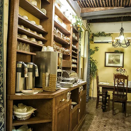 Bed & Breakfast L'alloggio Dei Vassalli Naples